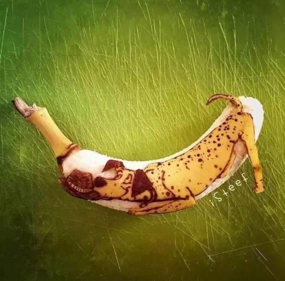 Fruit turns into a work of art, and bananas can still play like this.
