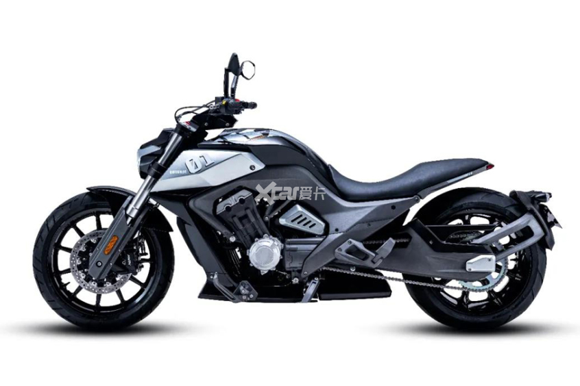 Four-cylinder motorcycle; Large displacement; Benda motorcycle; LFC700; Sports cruise vehicle