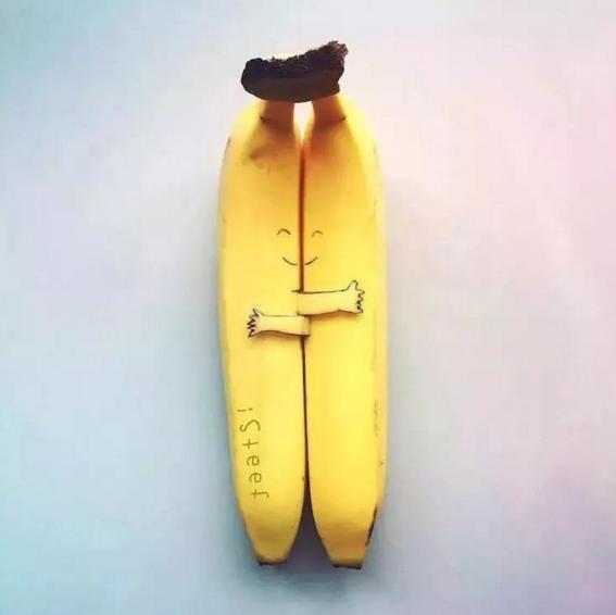 Fruit turns into a work of art, and bananas can still play like this.